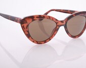Vintage Tortoise Cat Eye "Nina" Sunglasses WOMEN / NOS Eyewear Vintage 80s 90s USA Deadstock