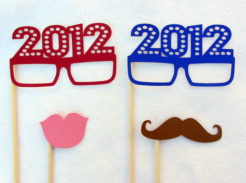 Graduation Photo Props. Class of 2012 Celebration Set. Also good for prom and wedding. Photo booth props.