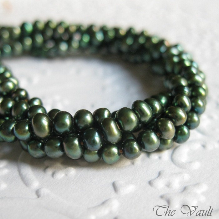 Pearl strand 3mm green 16 inches
