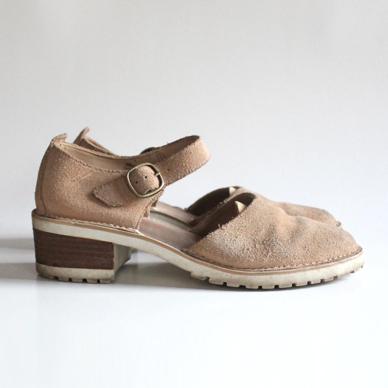shoes 10 buff suede modern mary jane oxfords. 80s 90s Trader Bay