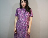 Vintage Day Dress / Tulip Printed Smock / Purple Shift / 1960s