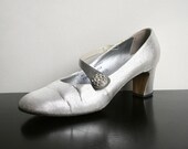 Vintage Silver Heels - Evening Prom Fashion QualiCraft Shoes - US 7