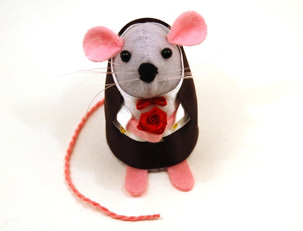 etsyxo Valentines day love gift mouse ornament felt cute gift for animal lover or collector - Ross the Valentines Mouse - READY TO SHIP