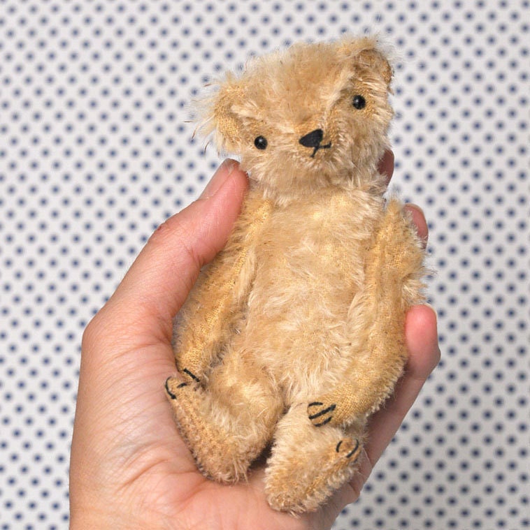 PATTERN PDF: Maxwell the Little Mohair Bear