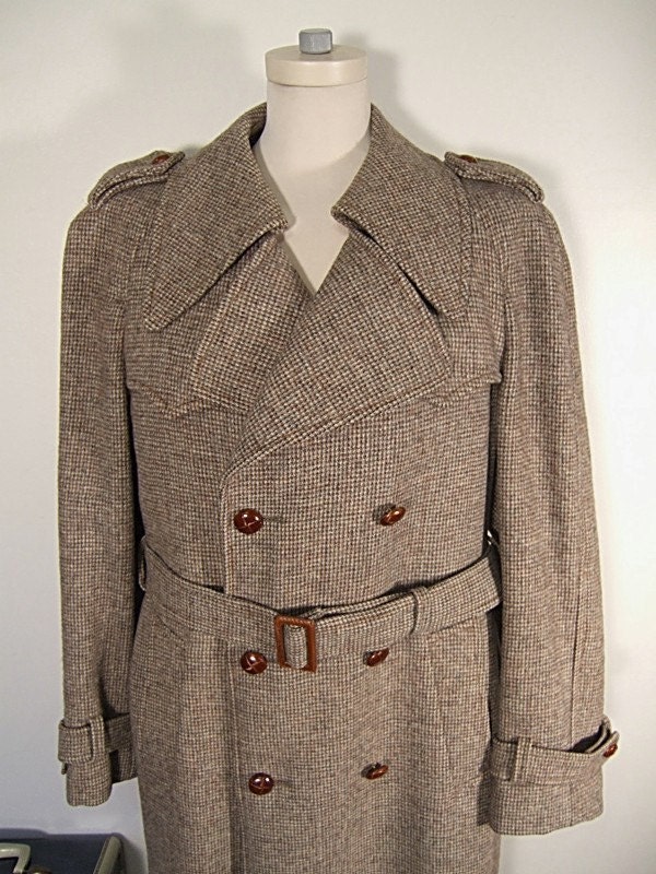 The Game's Afoot Mens Tweed Coat Vintage 70's Edwardian Style Wool Belted Double Breast Epaulets 44 S M 40's Noir Trench Overcoat
