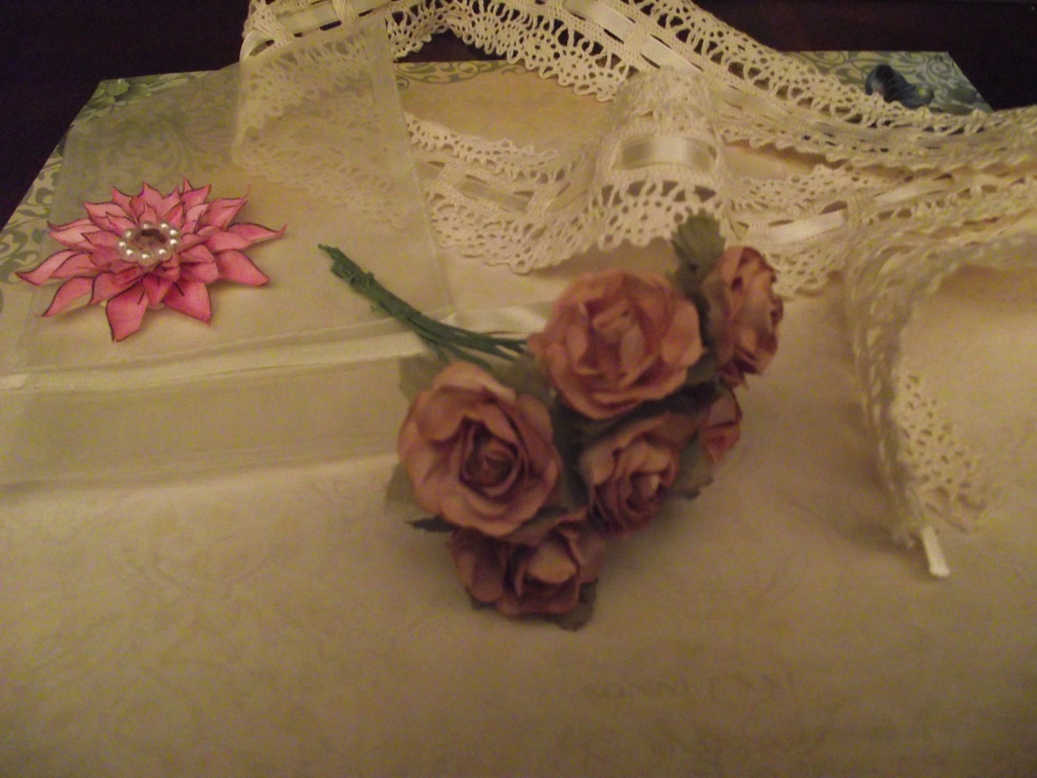 Paper   Roses  One Inch