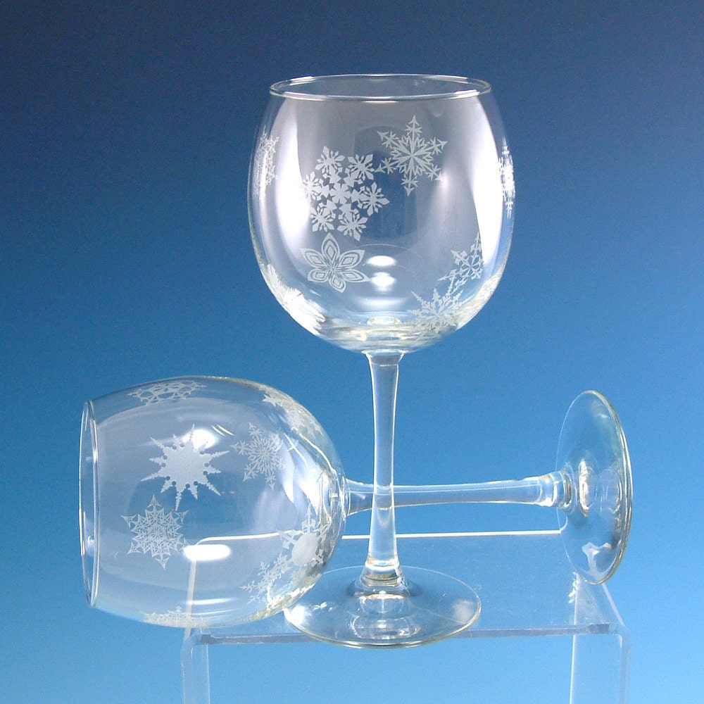 Etched Wine Glasses - Snowflakes - Sandblasted Glassware