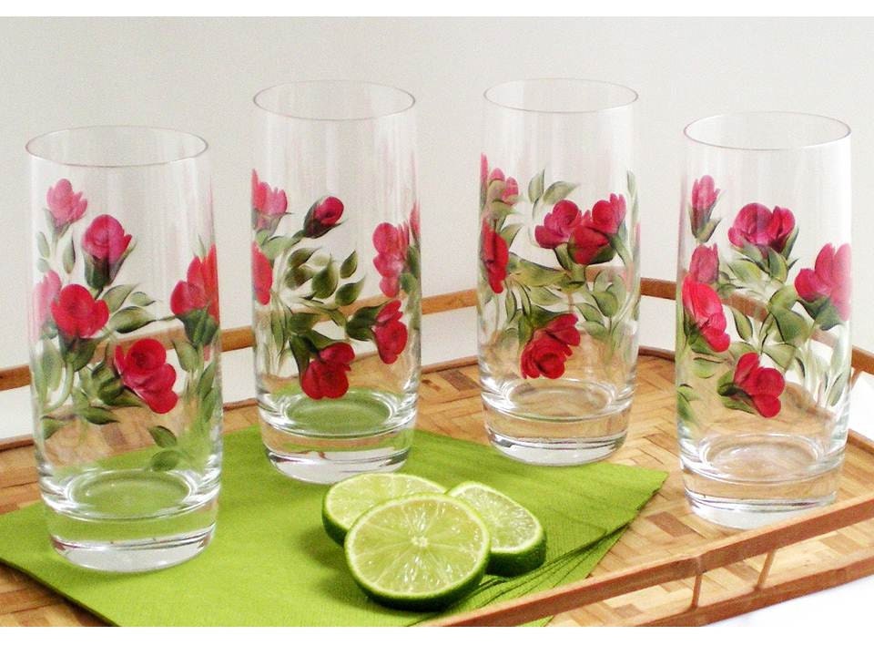 Beverage Iced Tea Tumbler Glasses - Hand Painted Red Roses, Fresh Green Leaves - Dishwasher Safe Crystal, Set of 4, Large 19.25 oz