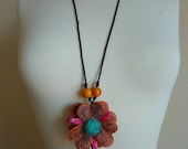 flower necklace of fique fiber