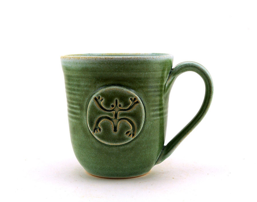 Green Mug with Coqui (Tree Frog) Medallion - MiriHardyPottery