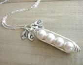 Personalized 4 Peas in a Pod wrapped in Sterling Silver - Choose your INITIAL and PEARL COLOR - Mother's Day