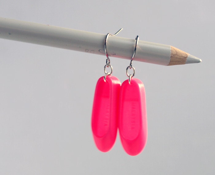 neon jewelry. neon pink. upcycled barbie earrings. vintage doll accessories. geek retro jewelry