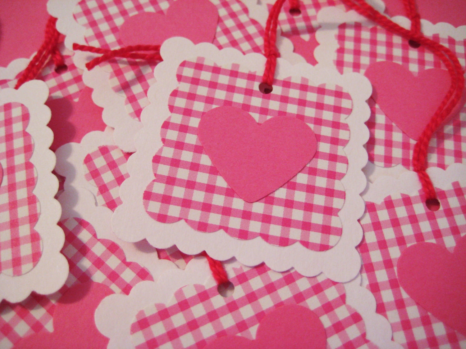 Pink gingham Valentine heart gift tags, set of 10