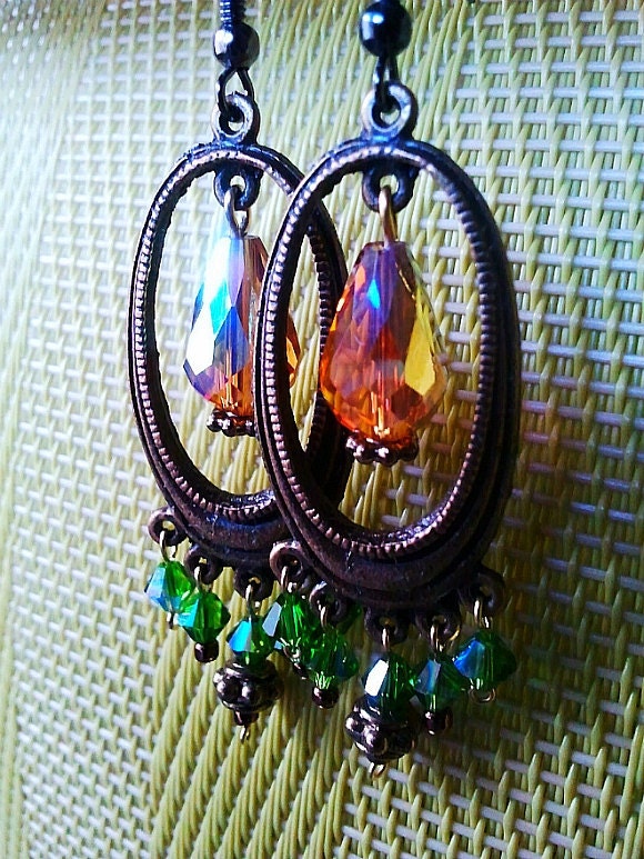 Antiqued Vintage Earrings - Emerald Green and Gold Teardrop Earrings