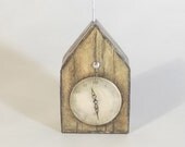 Little House -- Photo Holder no.15 -- Clock