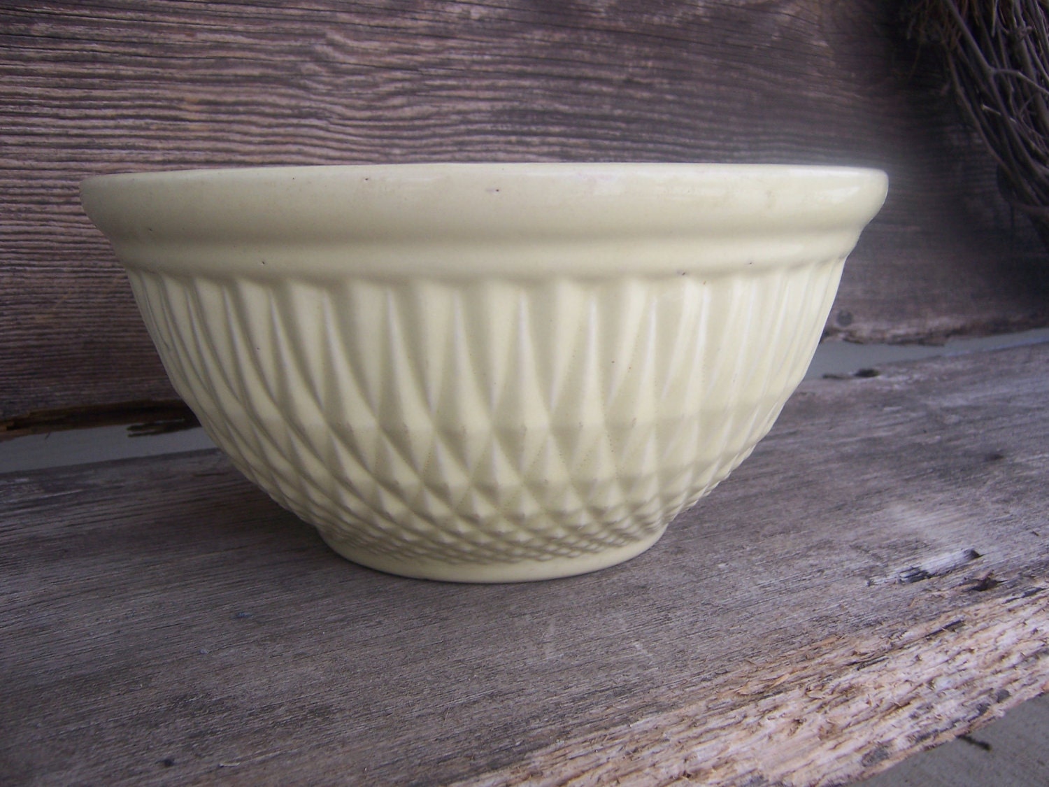 Old farmhouse-Antique yelloware-vintage stoneware mixing bowl-retro farmhouse mixing bowl