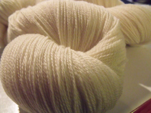 Ecru SW Merino Lace Weight Yarn