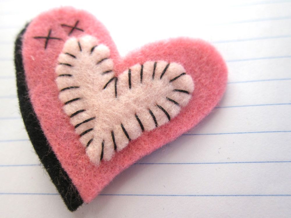 Felt Heart Hair Clip - Mended