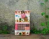 iPhone 4s, 4, 3g/ iPod/ Cute Padded Sleeves -Matryoshka Animal Dolls (Pink)
