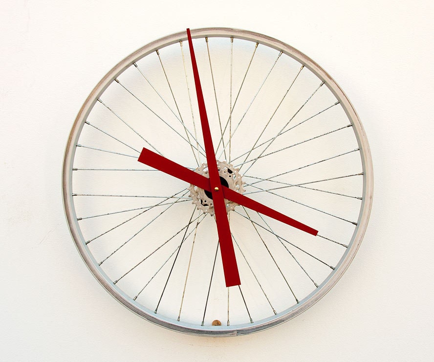 Recycled Bike Wheel clock