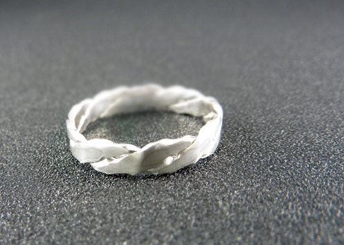 Unified Twist Ring - Sterling Silver
