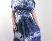 1980s slate blue tie dye dress with batwing sleeves   / Boho hippy dress