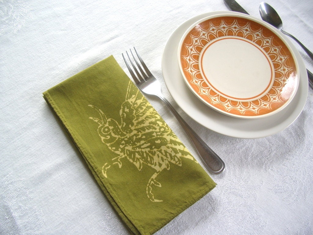 cloth napkins. olive and chartreuse diving birds