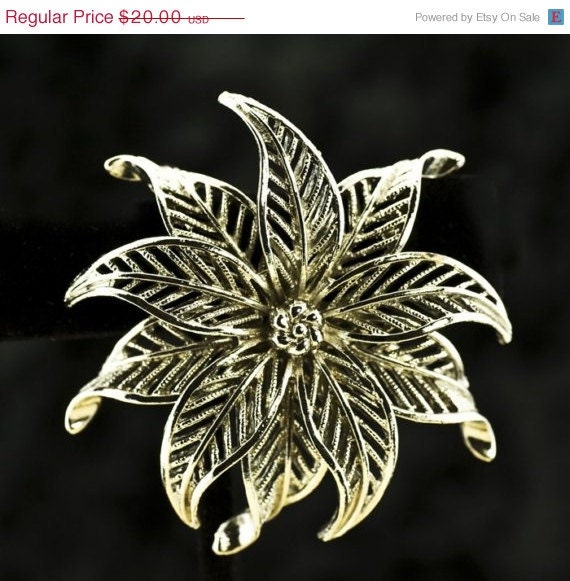 Vintage Poinsettia Pin