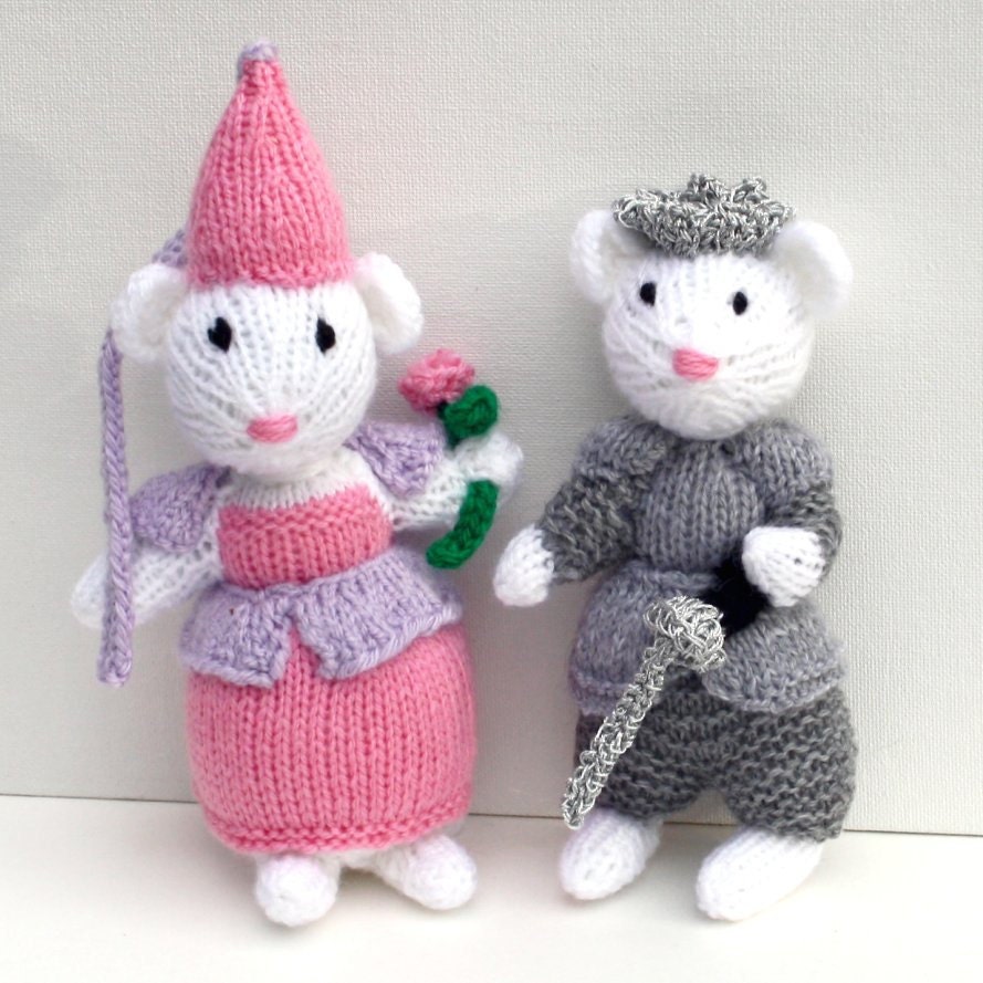 Prince and Princess Toy, Royal Mice, Hand Knit, Toy Fantasy Set, Perfect Gift for Your Princess, Ready to Ship