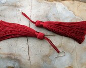 TASSEL EARRINGS - Red