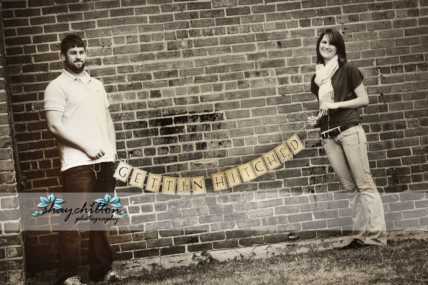 GETTIN' HITCHED Wedding Banner, Shabby Vintage Style