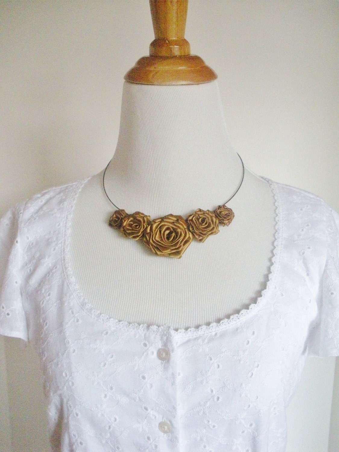 Antique Gold Rose Ribbon Necklace
