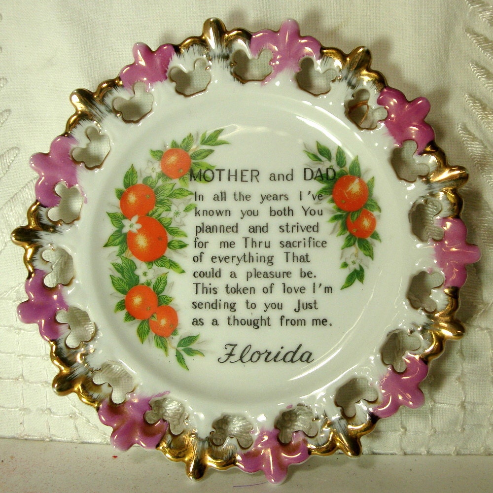 MOTHER Dad and Florida Kitsch Plate, 1960s Souvenir Porcelain Wall Plate, Nautical Ships Wheel, Florida Oranges,  Token of LOVE,  Japan