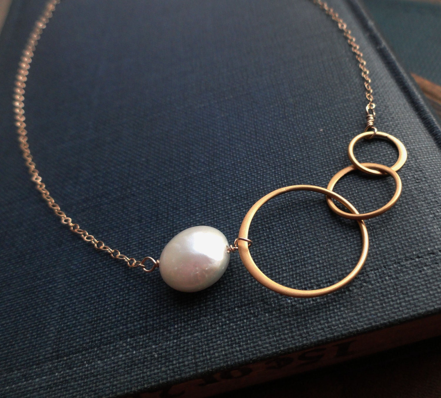 gold karma necklace, Freshwater pearl, bridesmaid gifts, eternity necklace, entwined rings, sisters, best friends, circle necklace