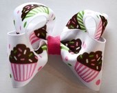 Cute Cupcake basic bow