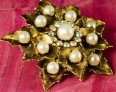 Vintage Gold-tone Pin with Pearls and Earrings