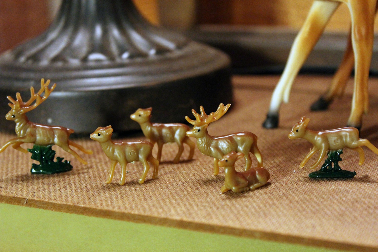 Tiny set of deer