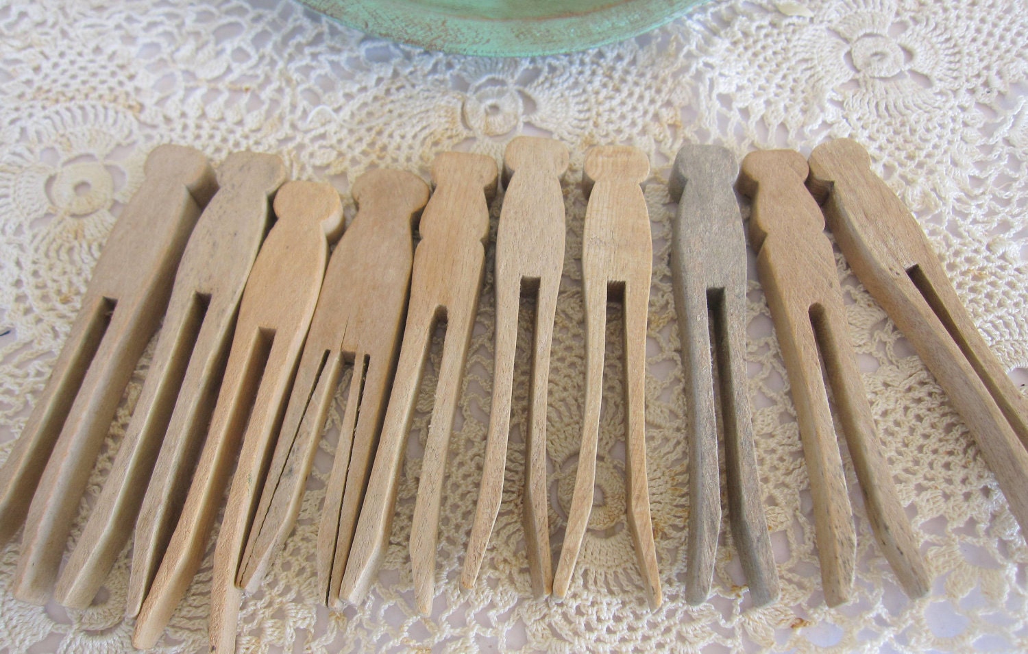 Wood Clothespins Vintage Primitive Laundry Wooden Old Fashioned Rustic Set of 12