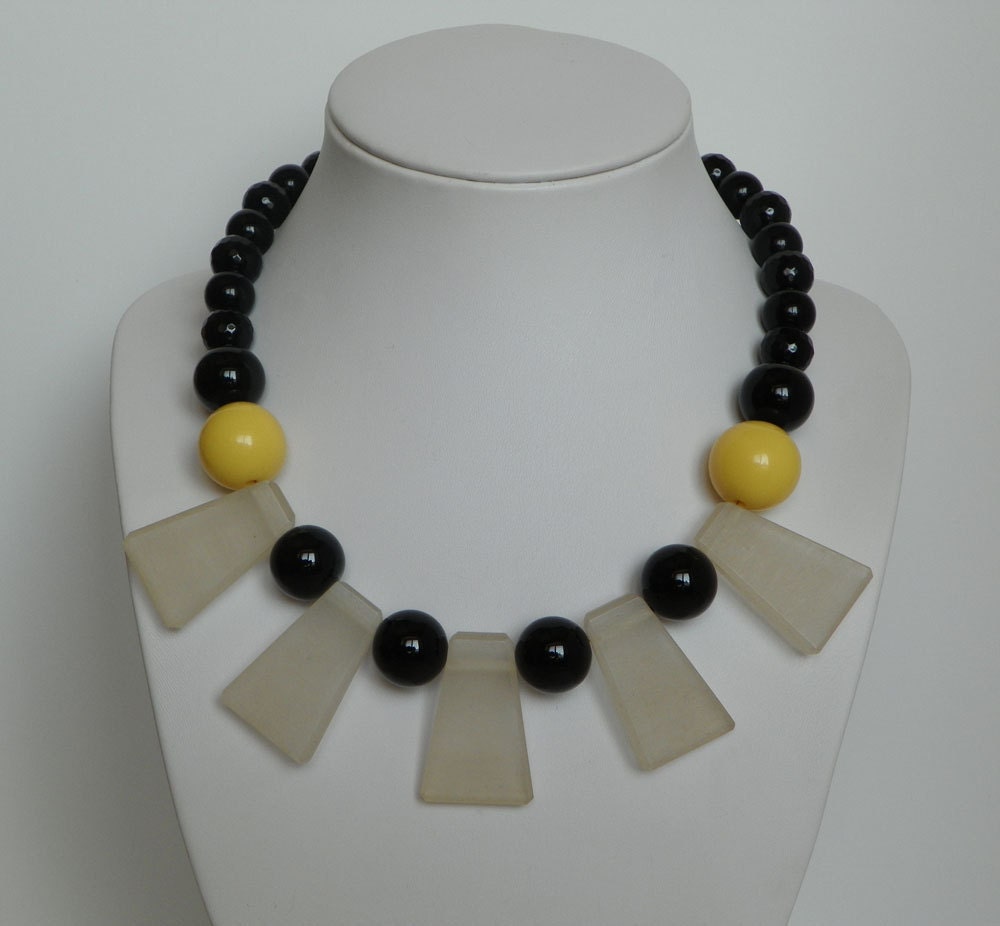 Chunky Black Onyx & Yellow Big Bead Summer Statement Collar Necklace - Revamped Vintage one of a kind
