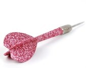 glitter dart. pink