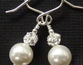 Pearl Earrings Vintage Inspired - Vintage Ivory Pearl Earrings - Bridesmaid Earrings - Bridesmaid Jewelry - FREE SHIPPING