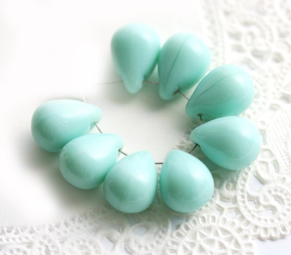 Mint Teardrop czech glass Briolettes large - 10x14mm - 6Pc - 0183