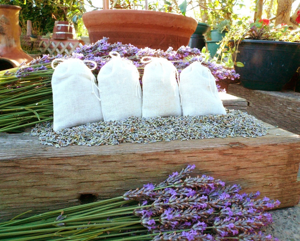 Organic Lavender Sachets in muslin bags - 4 for 5 dollars -- BRIDAL PKG available - pauhana