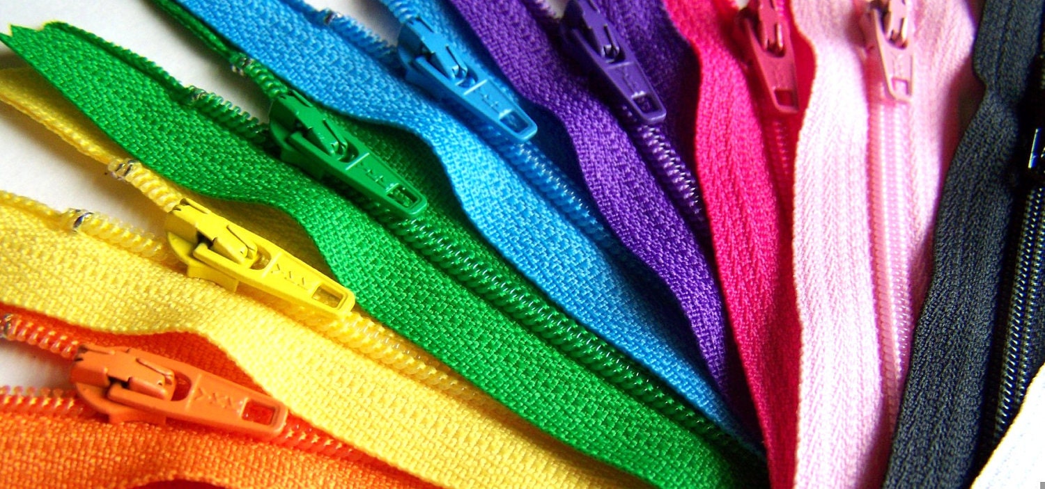 4 Inch Rainbow Zipper Sampler (10) ykk purse and pouch zippers