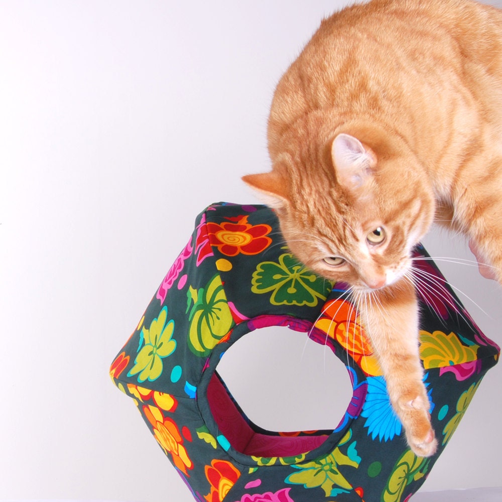 Cat Ball a Modern Cat Bed in Mod Flower Print