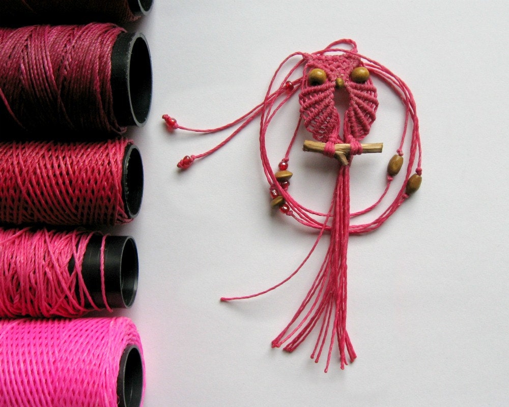 Macrame Owl Necklace - Crimsom Red