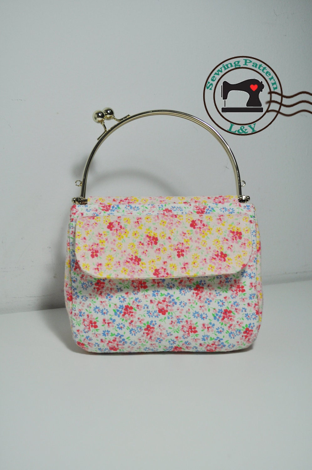 Interchangeable Half Round Loop Handle Frame Purse PDF Tutorial and Pattern