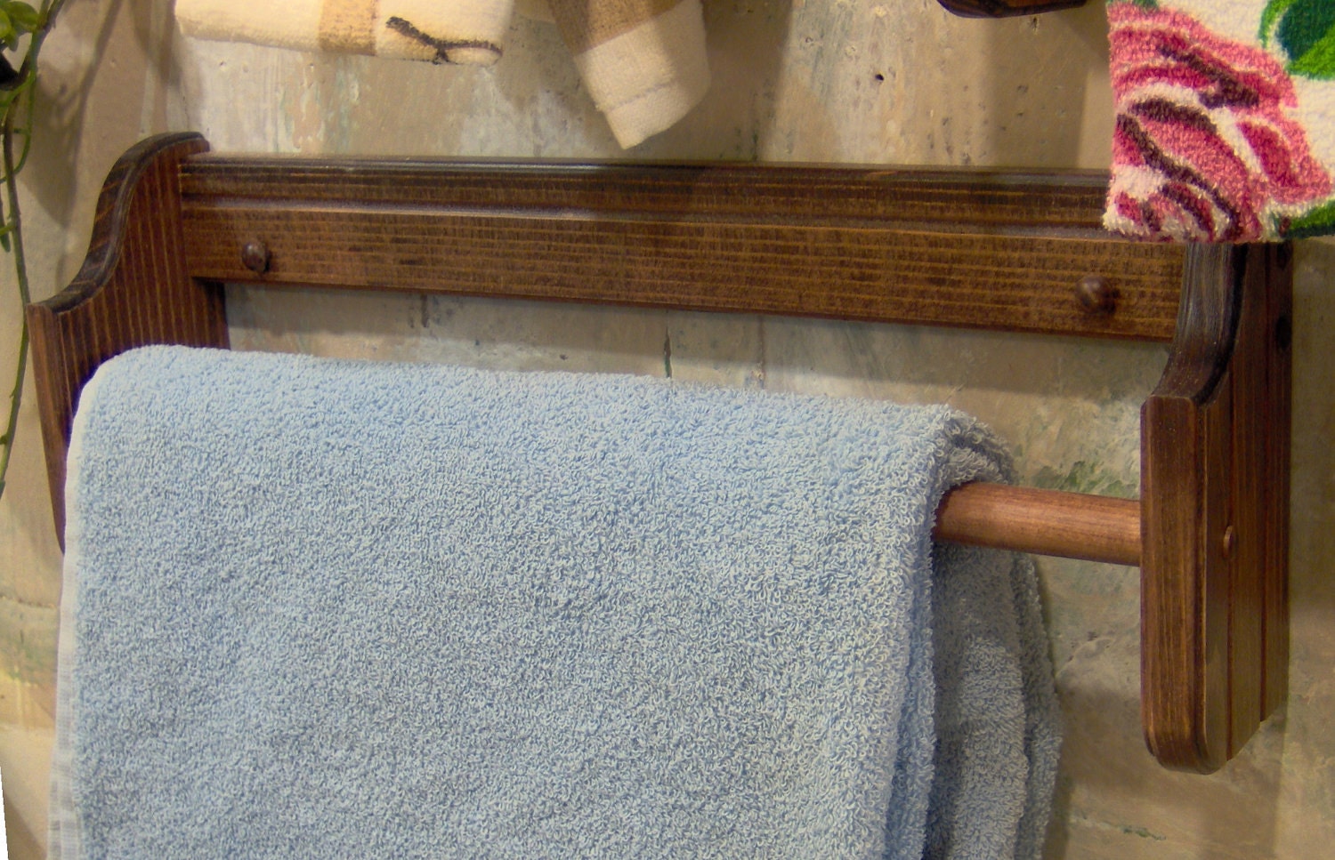 Red Mahagony 24 inch hand towel wash cloth pine wood bar