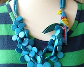 1970S TROPICAL NECKLACE vintage parrot
