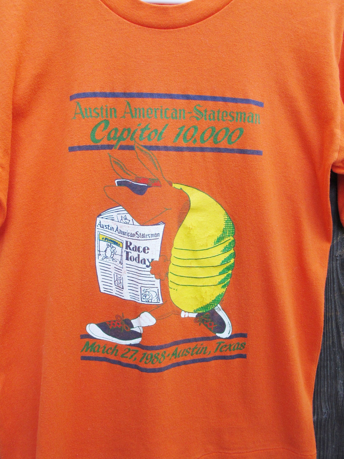 80s Orange Jogging Armadillo T-Shirt - MEDIUM